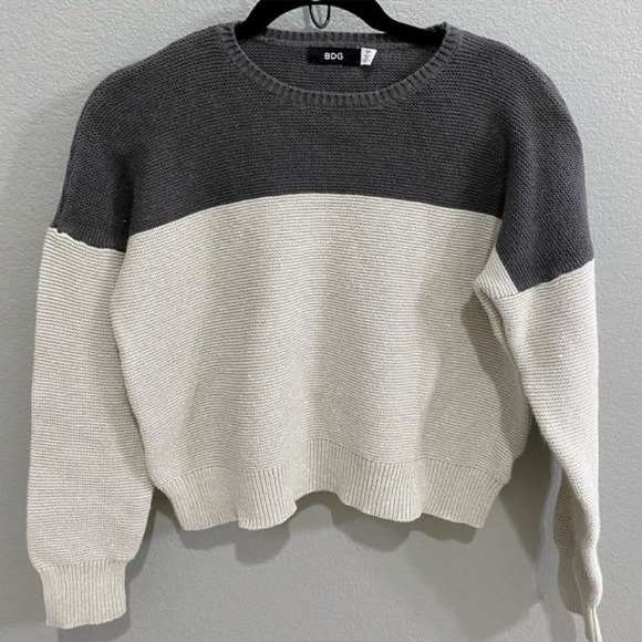 Color Blocked Sweater - Picture 1 of 3